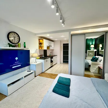 3 Metro Wifi 65'tv Netflix Hbo Appletv Amazontv *