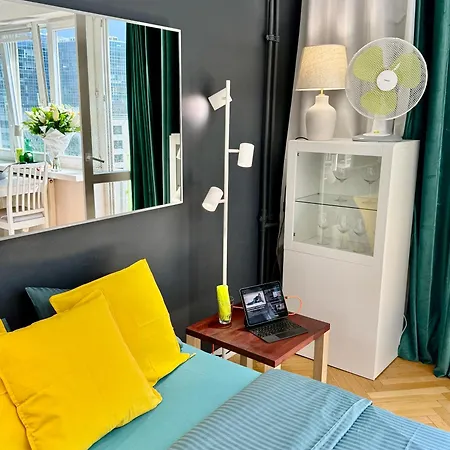3 Metro Wifi 65'tv Netflix Hbo Appletv Amazontv Varšava
