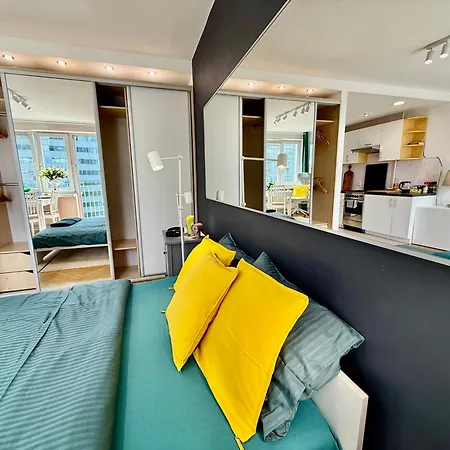 Appartement 3 Metro Wifi 65'tv Netflix Hbo Appletv Amazontv