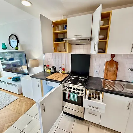 Appartement 3 Metro Wifi 65'tv Netflix Hbo Appletv Amazontv Varsovie